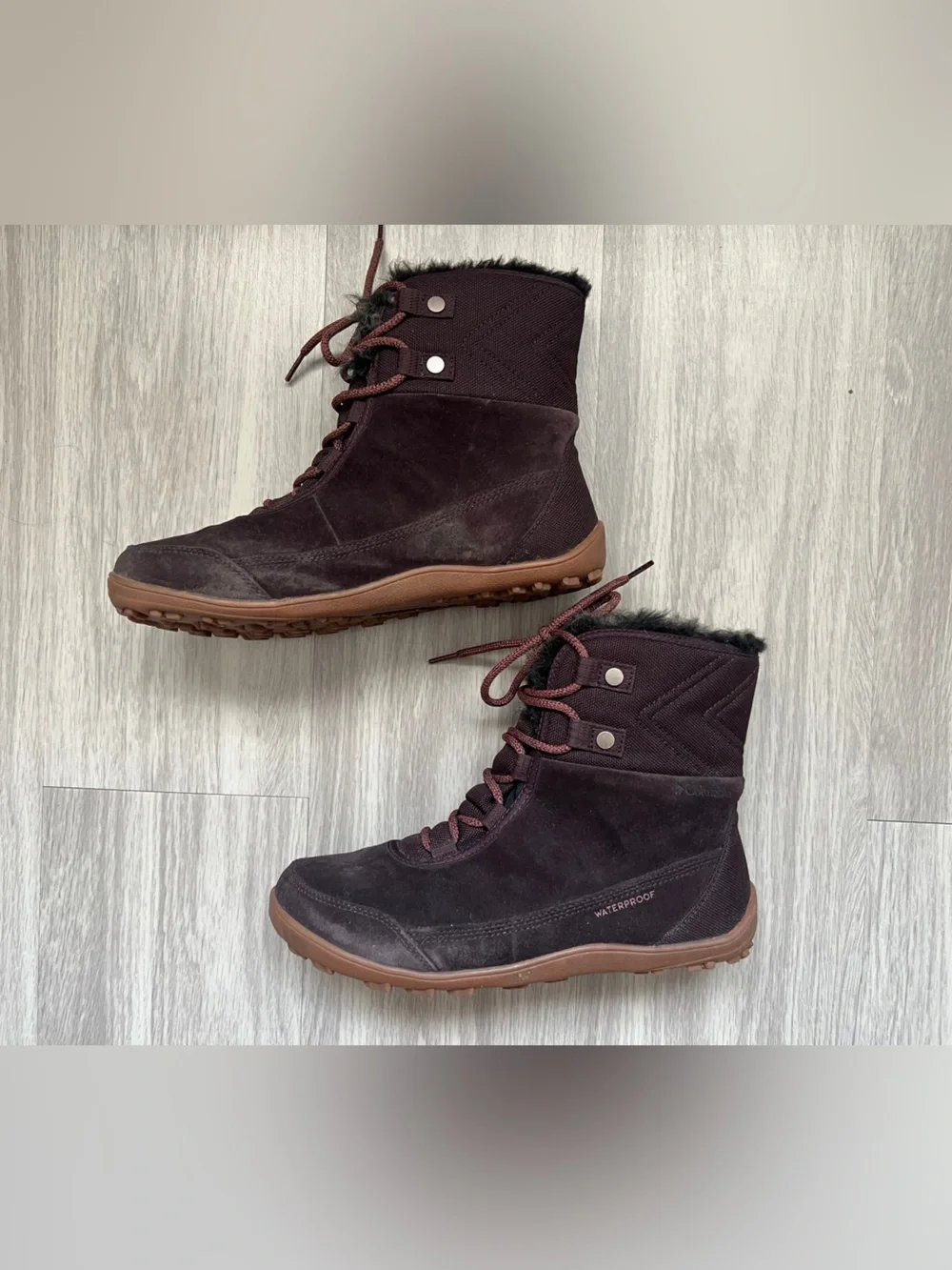 Columbia Waterproof Faux Fur Lace-Up Winter Snow Boots Women’s Size 10 Plum